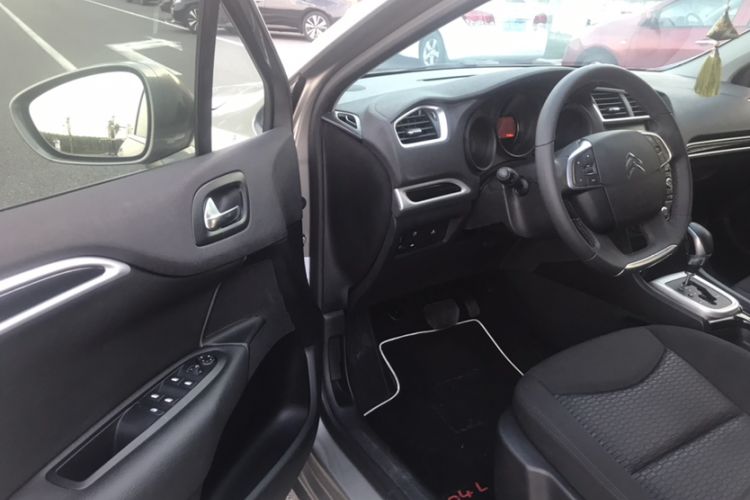 Used Citroen C4L 2015 1.8L Automatic Luxury Edition Interior 7