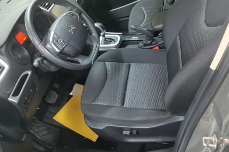 Used Citroen C4L 2015 1.8L Automatic Luxury Edition Left Front Seat