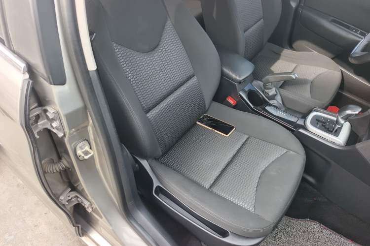 Used Citroen C4L 2015 1.2T Automatic Luxury Edition Right Front Seat