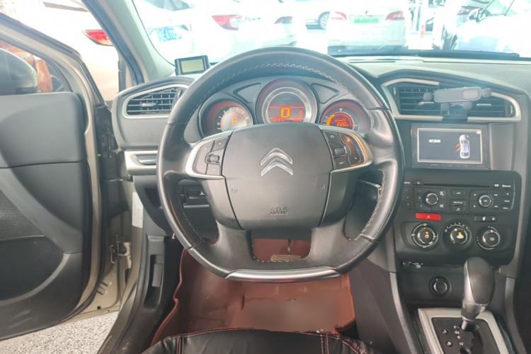 Used Citroen C4L 2015 1.8L Automatic Luxury Edition Steering Wheel