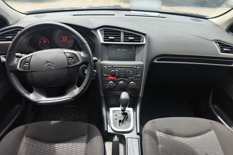 Used Citroen C4L 2015 1.8L Automatic Luxury Edition Center Console