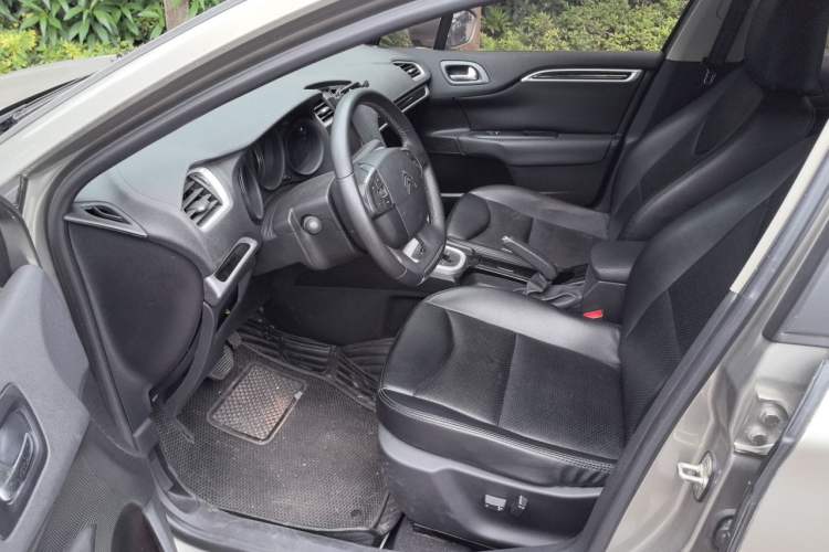 Used Citroen C4L 2015 1.8L Automatic Luxury Edition Driver Seat