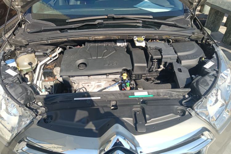 Used Citroen C4L 2015 1.8L Automatic Luxury Edition Engine Bay