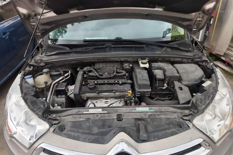 Used Citroen C4L 2015 1.8L Automatic Luxury Edition Engine Bay