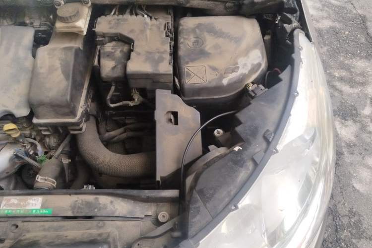 Used Citroen C4L 2015 1.8L Automatic Luxury Edition Engine Bay Left