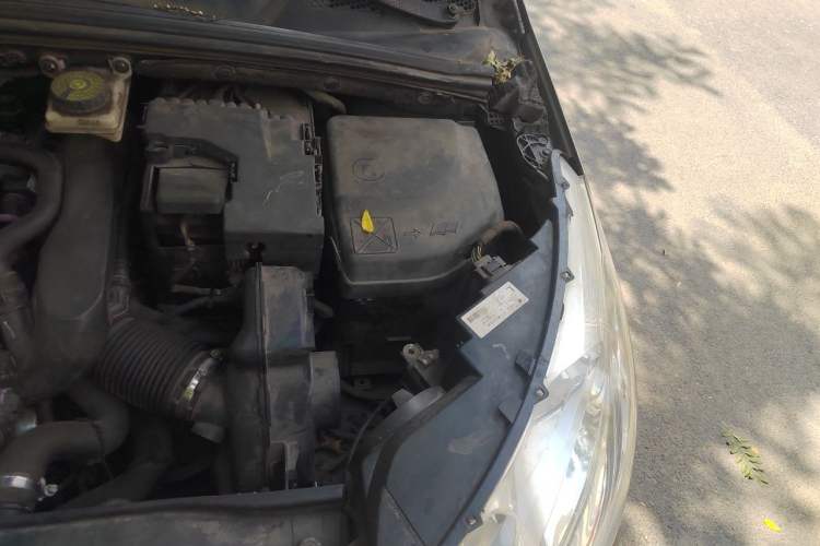 Used Citroen C4L 2015 1.6T Automatic Prestige Edition Engine Bay Left