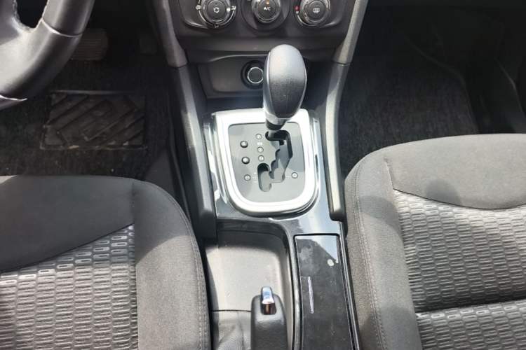 Used Citroen C4L 2015 1.8L Automatic Luxury Edition Gear Lever