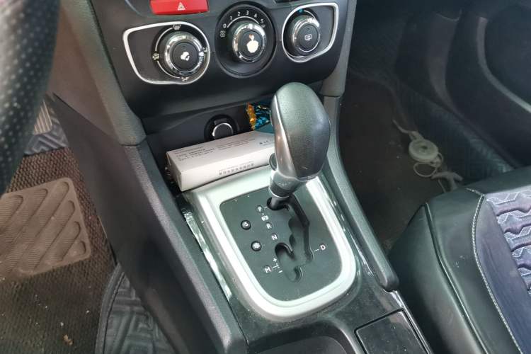 Used Citroen C4L 2015 1.8L Automatic Luxury Edition Gear Lever