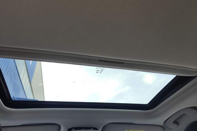 Used Citroen C4L 2015 1.2T Automatic Luxury Edition Headliner
