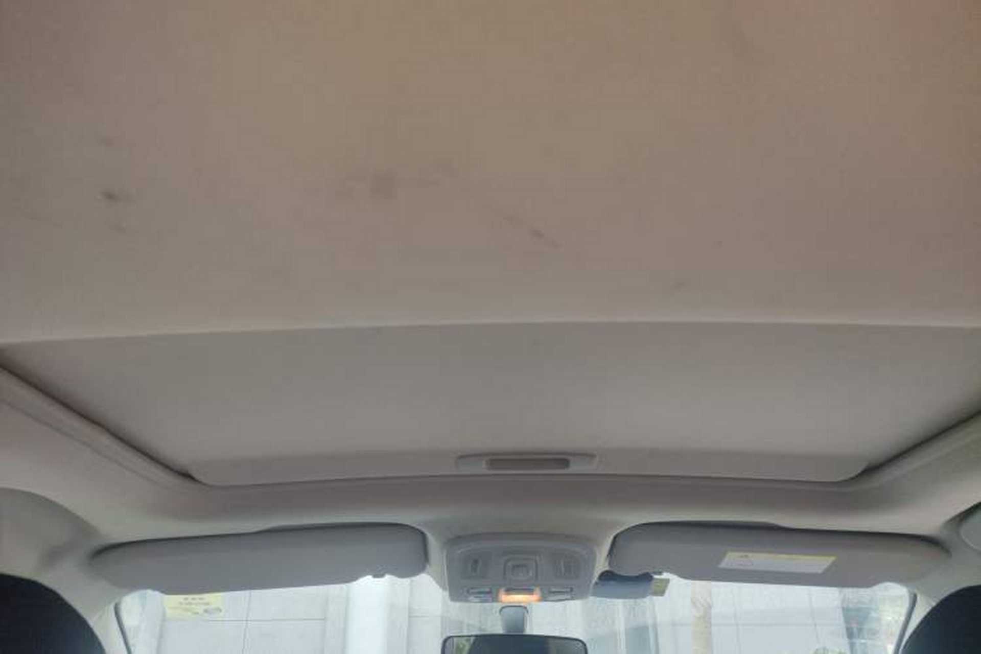 Used Citroen C4L 2015 1.8L Automatic Luxury Edition Headliner