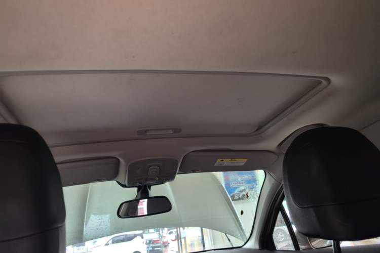 Used Citroen C4L 2015 1.8L Automatic Prestige Edition Headliner