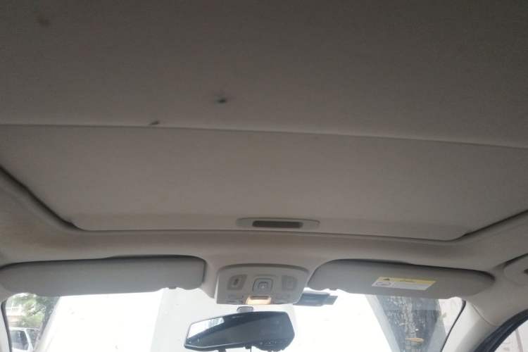 Used Citroen C4L 2015 1.8L Automatic Luxury Edition Headliner