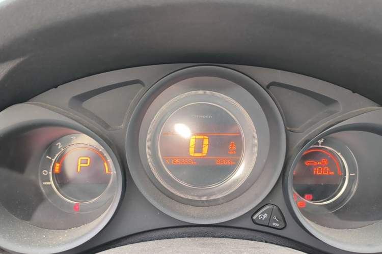 Used Citroen C4L 2015 1.8L Automatic Luxury Edition Instrument Cluster