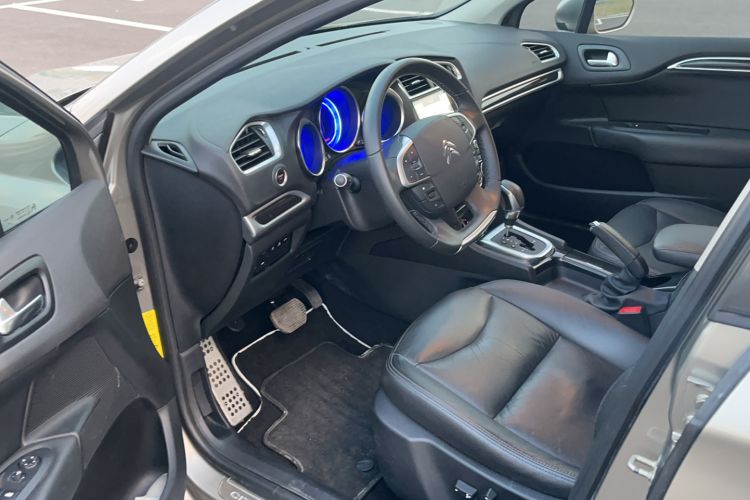 Used Citroen C4L 2015 1.6T Automatic Flagship Edition Interior 2
