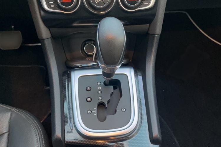 Used Citroen C4L 2015 1.6T Automatic Flagship Edition Interior 4