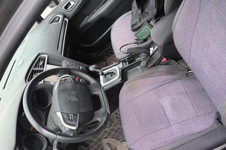 Used Citroen C4L 2015 1.8L Automatic Luxury Edition Left Front Seat