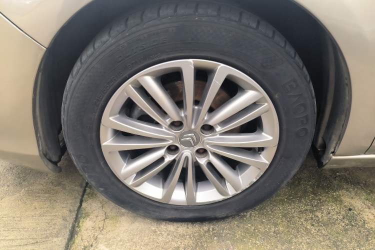 Used Citroen C4L 2015 1.8L Automatic Luxury Edition Left Front Wheel Hub