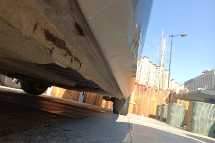 Used Citroen C4L 2015 1.8L Automatic Luxury Edition Left Side Sill
