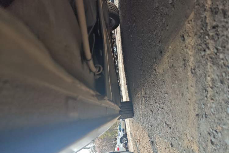 Used Citroen C4L 2015 1.8L Automatic Luxury Edition Left Side Sill