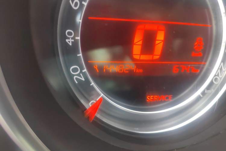 Used Citroen C4L 2015 1.6T Automatic Prestige Edition Odometer Close Up