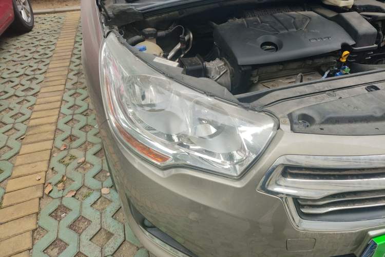 Used Citroen C4L 2015 1.8L Automatic Luxury Edition Right Front Headlight