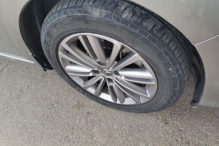 Used Citroen C4L 2015 1.8L Automatic Luxury Edition Right Front Wheel Hub