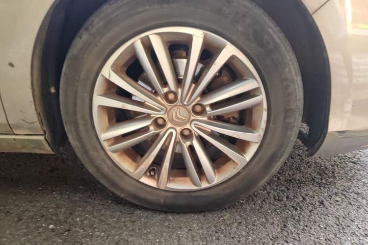 Used Citroen C4L 2015 1.8L Automatic Luxury Edition Right Front Wheel Hub