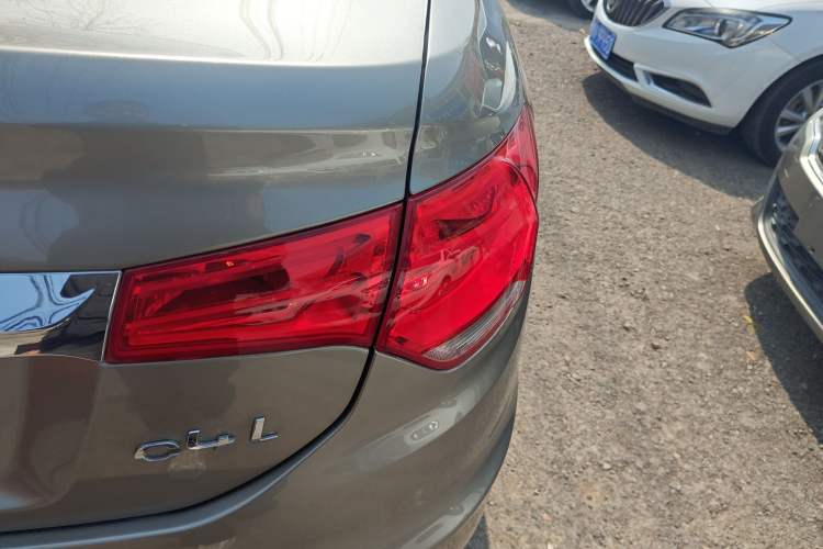 Used Citroen C4L 2015 1.8L Automatic Luxury Edition Right Rear Taillight