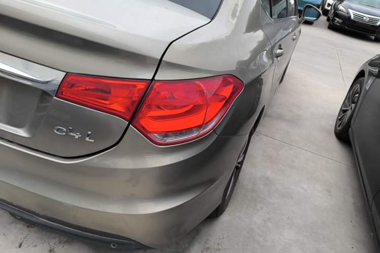 Used Citroen C4L 2015 1.8L Automatic Luxury Edition Right Rear Taillight