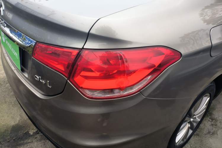 Used Citroen C4L 2015 1.8L Automatic Luxury Edition Right Rear Taillight