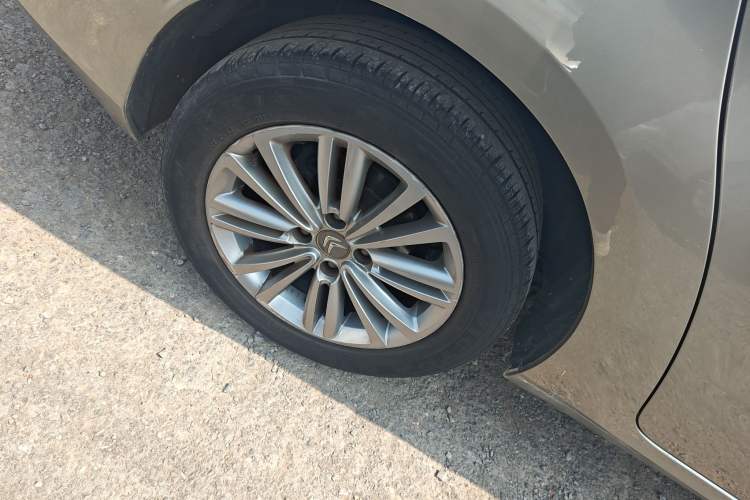 Used Citroen C4L 2015 1.8L Automatic Luxury Edition Right Rear Wheel Hub