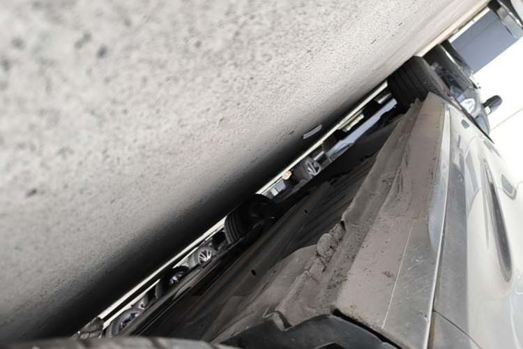 Used Citroen C4L 2015 1.8L Automatic Luxury Edition Right Side Sill