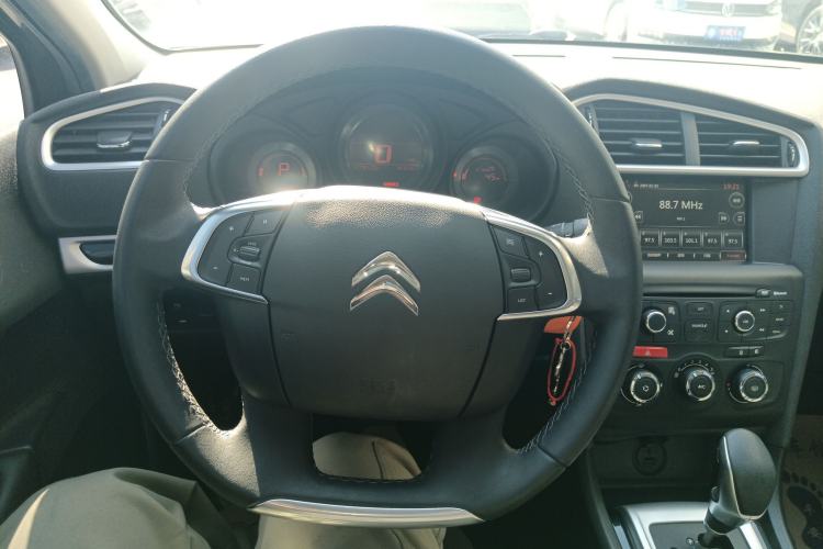 Used Citroen C4L 2015 1.8L Automatic Luxury Edition Steering Wheel