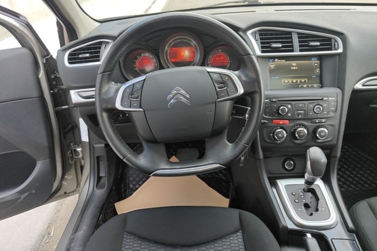 Used Citroen C4L 2015 1.2T Automatic Luxury Edition Steering Wheel