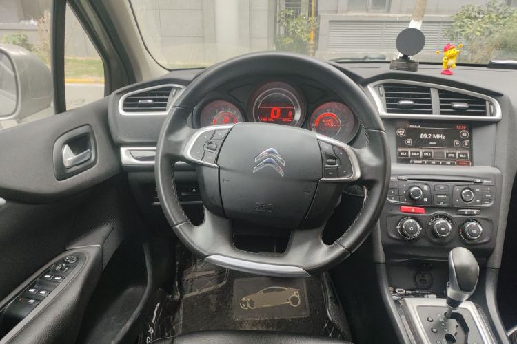 Used Citroen C4L 2015 1.8L Automatic Luxury Edition Steering Wheel