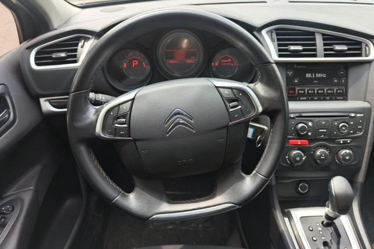 Used Citroen C4L 2015 1.8L Automatic Luxury Edition Steering Wheel