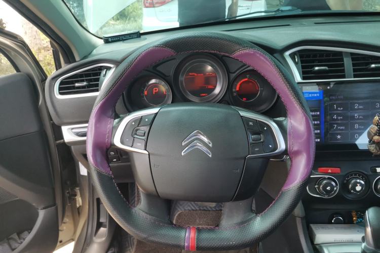 Used Citroen C4L 2015 1.8L Automatic Luxury Edition Steering Wheel