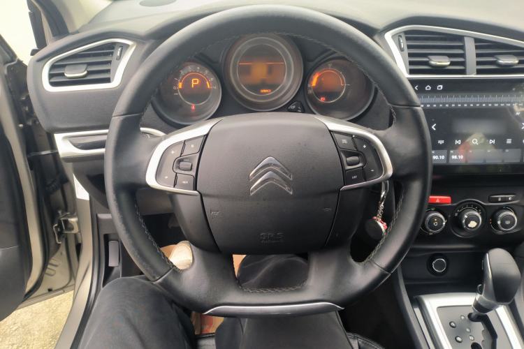 Used Citroen C4L 2015 1.8L Automatic Luxury Edition Steering Wheel