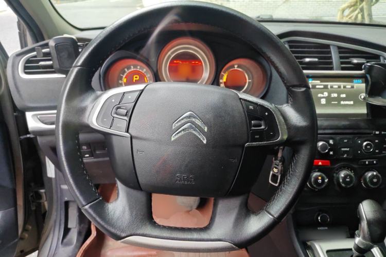 Used Citroen C4L 2015 1.8L Automatic Luxury Edition Steering Wheel