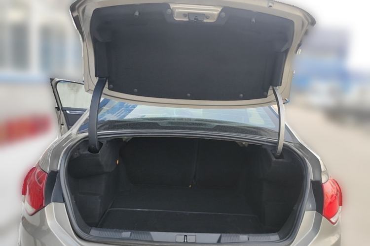 Used Citroen C4L 2015 1.2T Automatic Luxury Edition Trunk
