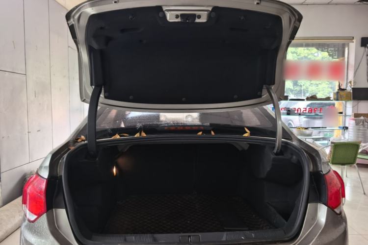 Used Citroen C4L 2015 1.8L Automatic Prestige Edition Trunk