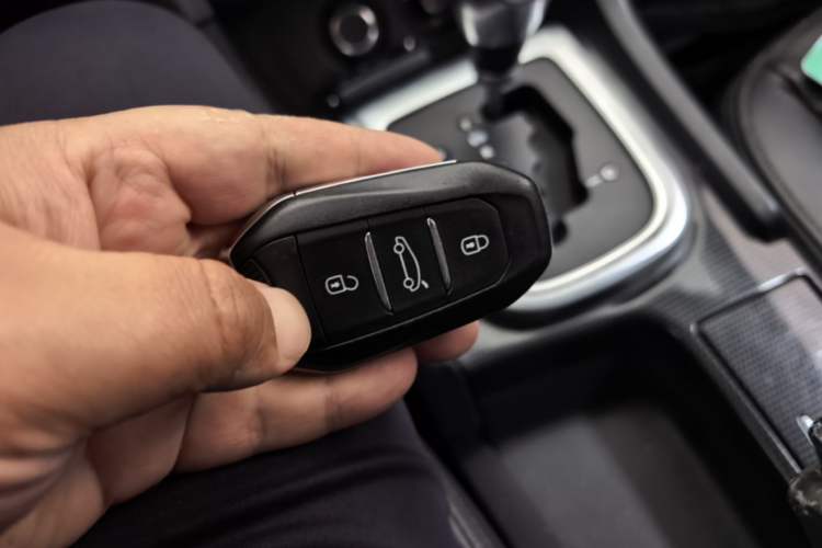 Used Citroen C4L 2015 1.8L Automatic Prestige Edition Vehicle Key