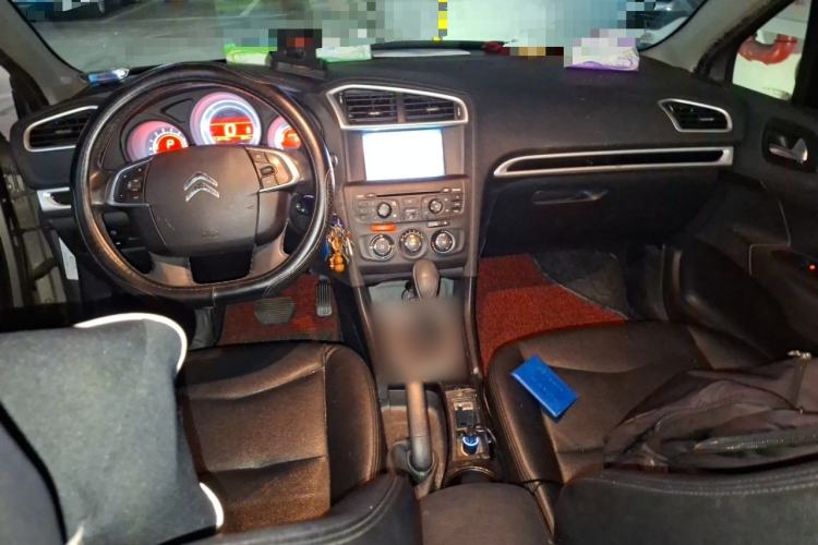 Used Citroen C4L 2015 1.8L Automatic Luxury Edition Center Console