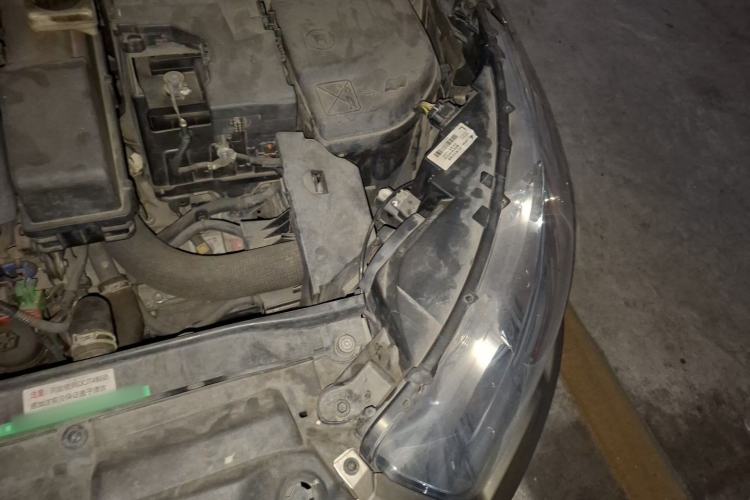 Used Citroen C4L 2015 1.8L Automatic Luxury Edition Engine Bay Left