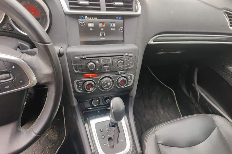 Used Citroen C4L 2015 1.6T Automatic Prestige Edition Audio And AC Panel