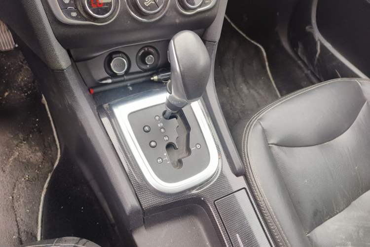 Used Citroen C4L 2015 1.6T Automatic Prestige Edition Gear Lever