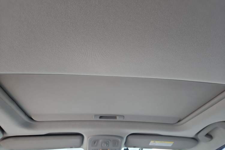 Used Citroen C4L 2015 1.8L Automatic Prestige Edition Headliner