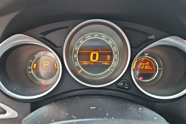 Used Citroen C4L 2015 1.8L Automatic Prestige Edition Instrument Cluster