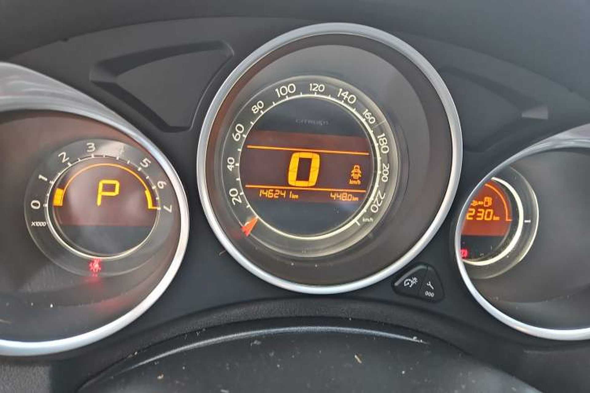 Used Citroen C4L 2015 1.8L Automatic Prestige Edition Odometer Close Up