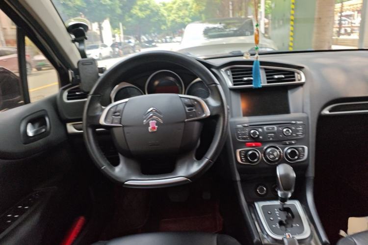Used Citroen C4L 2015 1.2T Automatic Prestige Edition Steering Wheel